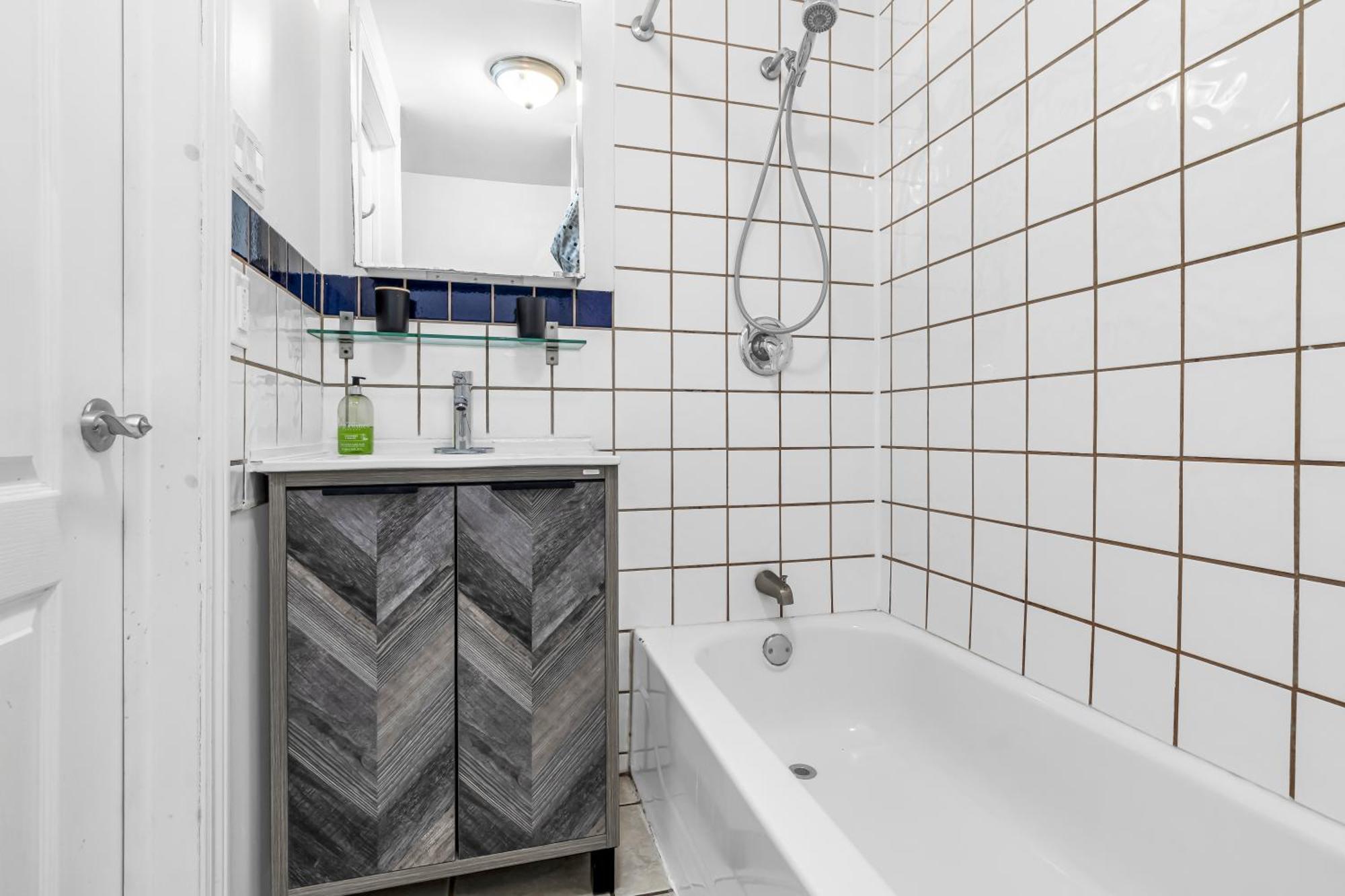 Beautiful 3-Bedrooms In Heart Of Plateau Mont-Royal Montréal Exteriör bild